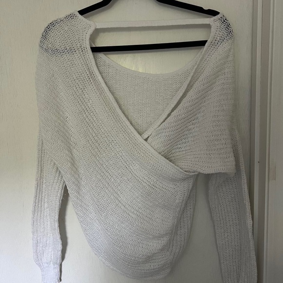 Cute sweater - Picture 2 of 2